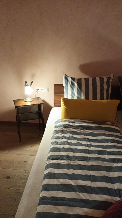 Musik Und Theater Gasthof Roessle - Rooms For Angels Burladingen Bagian luar foto